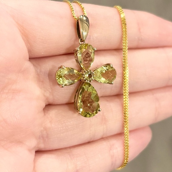 10K Peridot Quartz rose teardrop light green yellow gold Christian cross pendant - Picture 5 of 12